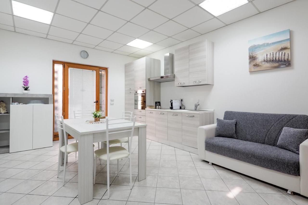 דירות אולביה Saint Simplicio House מראה חיצוני תמונה